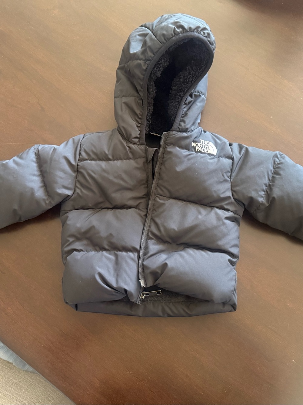 The North Face Toddler Puffer Jacket in Black